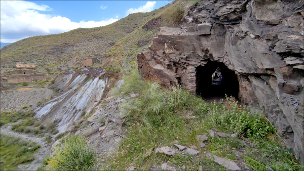 Túnel de la vía minera